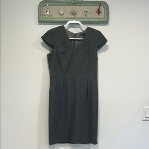 Brooks Brothers Elegant Gray career Cap Sleeve Dress women’s size 8